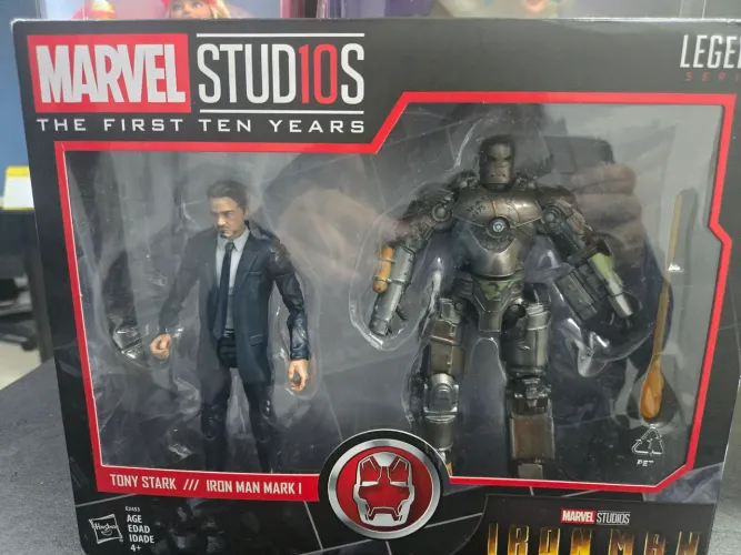 Marvel Studios Legends Series Hasbro Tony Stark & Iron Man Mark 1