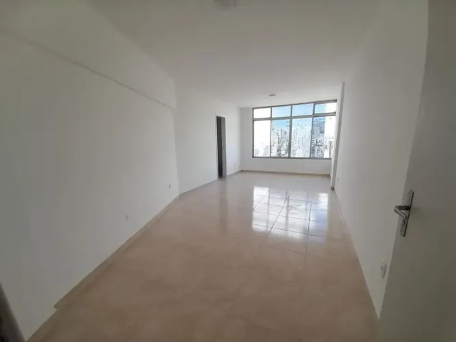 SALA COMERCIAL PARA LOCAÇÃO NO CENTRO DE ITAJAÍ