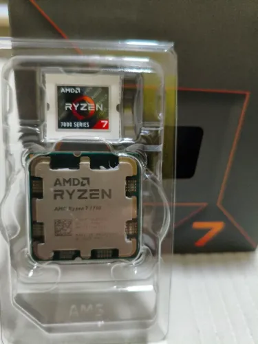 Processador AMD Ryzen 7 7700 Usado