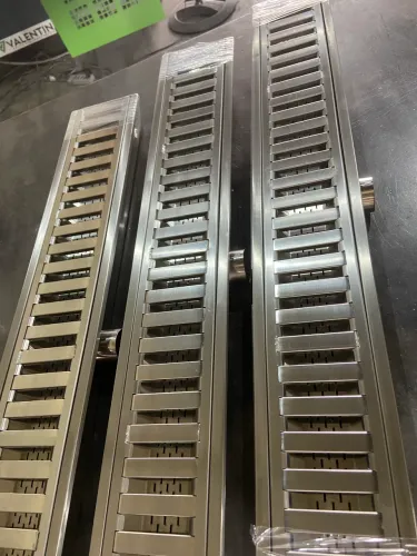 VENDO 6 METROS DE RALO LINEAR INOX 304