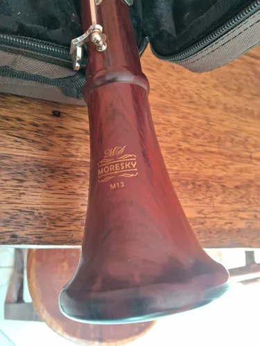 VENDO CLARINETE MORESKY EM MAFEIRA JACARANDA MOD M13