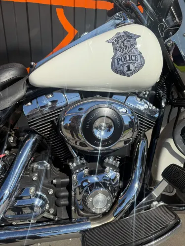 Harley Davidson Road King Police