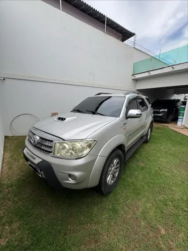Toyota Hilux SW4 SRV D4-d 4X4 3.0 TDI Dies. AUT 2011