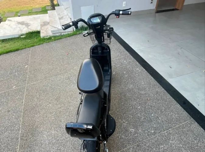 Scooter Elétrica Primar - Conservada - Precisa de Bateria e Freio