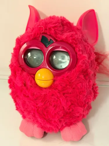 Furby Rosa 2012