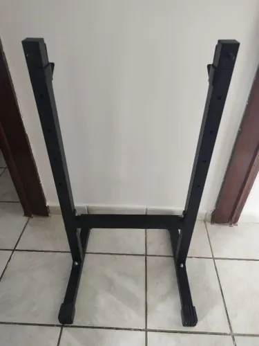 Suporte barra de exercícios