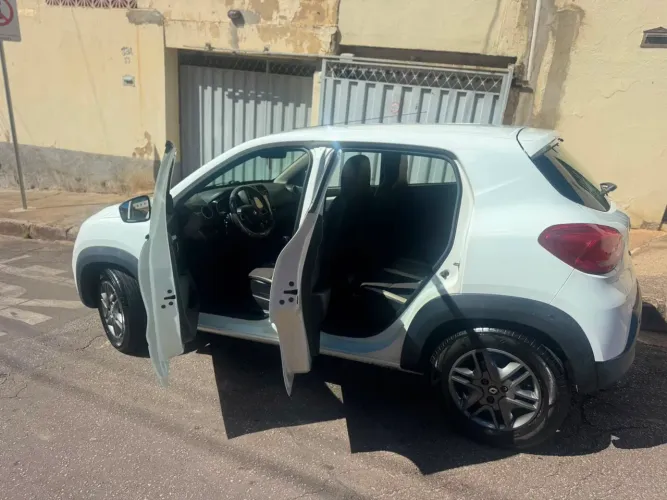 Renault Kwid Intense 1.0 Flex 12V 5P Mec. 2019