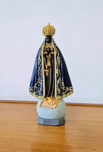Arte Sacra Nossa Senhora da Aparecida clássica,gesso, pintada à mão por artista plástica 