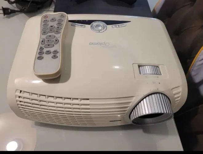 Vendo Projetor Optoma HD20