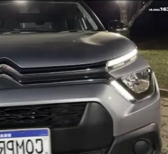 Farol Citroen C3 com LED 2022 ao 2025 lado do motorista