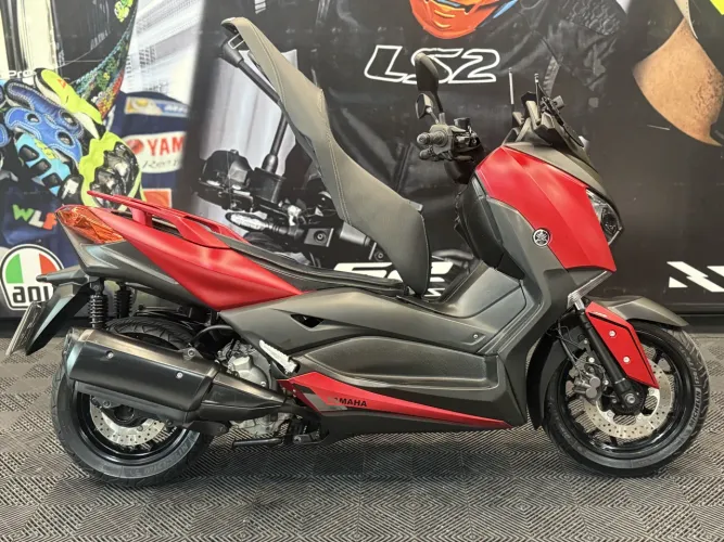 Yamaha XMAX 250 cc ABS 2022 Vermelha Fosca * 8400kms
