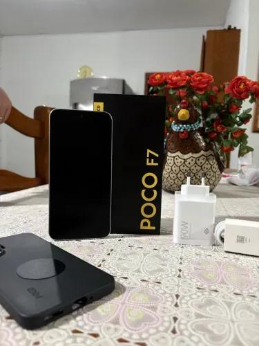 POÇO F7 SEMI NOVO EDIÇÃO LIMITADA ( Sem marcas de uso, perfeito estado)