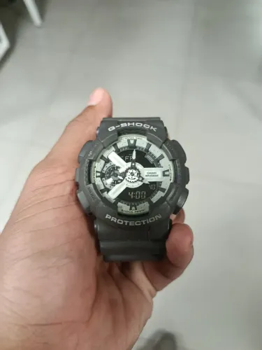 Relógio G-SHOCK Hidden Glow GA-110HD-8ADR