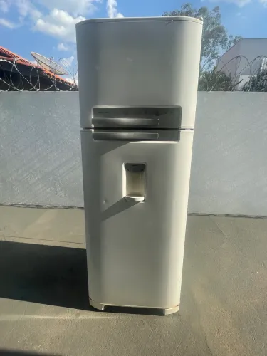Geladeira Electrolux 428L
