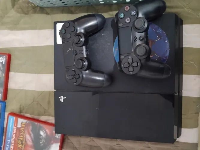 PS4