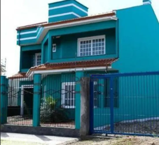 Casa em Rua Santo Expedito - Parque Santa Fé - Porto Alegre/RS