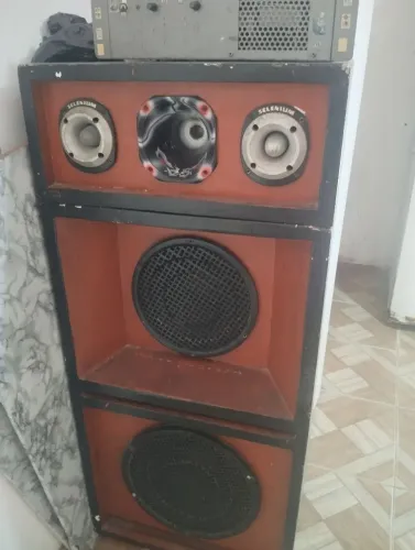 vendo som completo