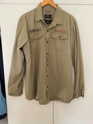 Vendo Camisa