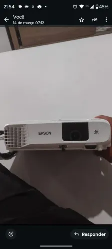 Projetor Epson usado poucas vezes 
