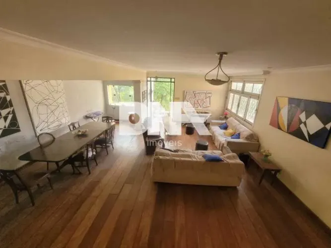 CASA COM VISTA CRISTO