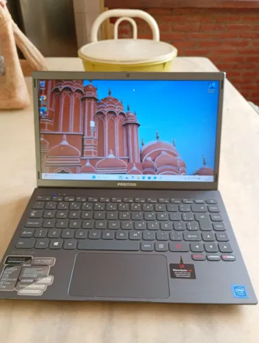Notebook Positivo com super bateria de + de 7 horas