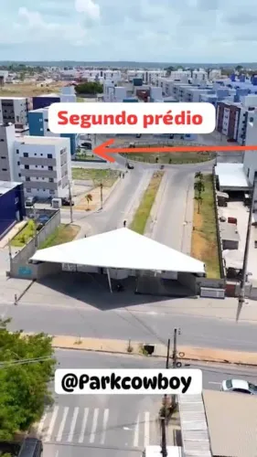 Excelente apartamento no Parque Cowboy 