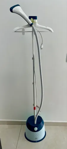 Passadora a Vapor Walita portátil 