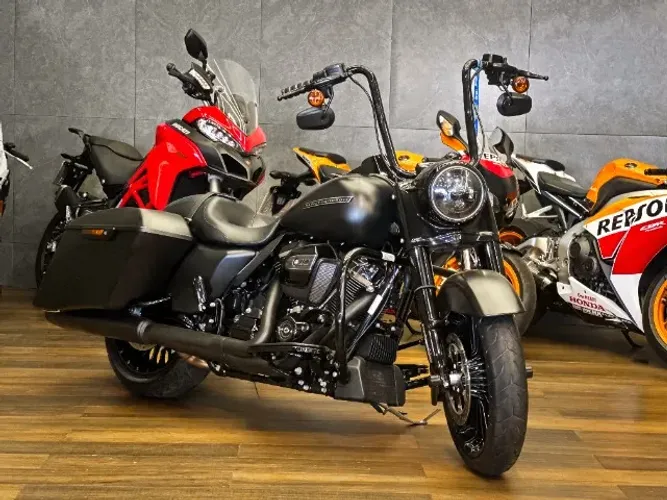 HARLEY-DAVIDSON ROAD KING SPECIAL 2018/2019