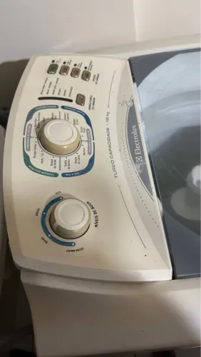 Máquina de lavar com avaria
