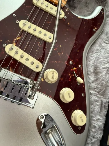 Fender American Ultra Start Quicksilver