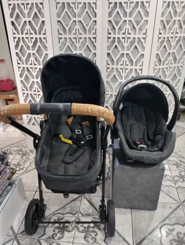 Carrinho Moisés+ bebê conforto Galzerano 