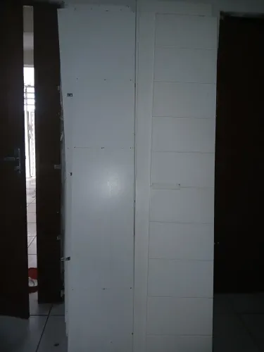 Guarda roupa 4 portas 2 gavetas