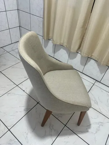 Poltrona estofada madeira