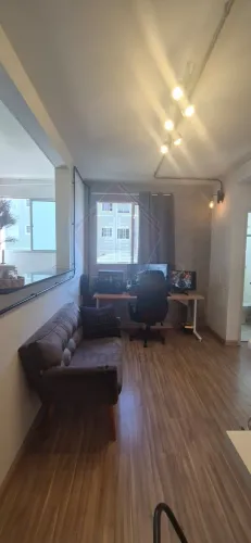 Apartamento para locação em Jundiaí-SP: 2 quartos, 1 sala, 1 banheiro, 1 vaga de garagem, 