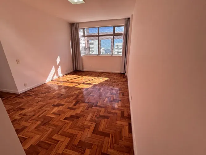 Apartamento para aluguel tem 64 metros quadrados com 2 quartos