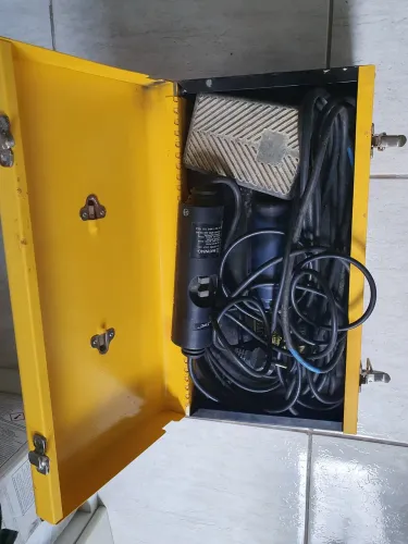 máquina de limpeza de tubos por eixo flexível
