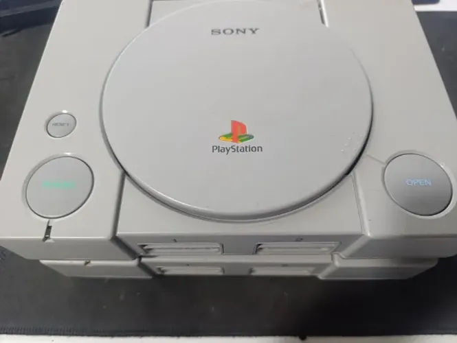 2 PlayStation 1 FAT - 2 consoles