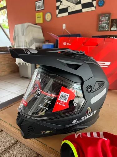 Capacete LS2 PIONNER 2 TAM 58