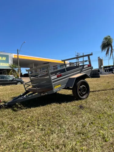 Carreta Reboque criada para facilitar o transporte  