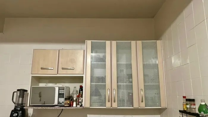 Armário de cozinha completo