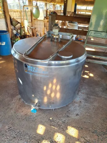 Resfriador de leite Packo Plurinox 680 litros