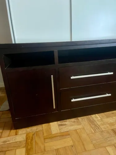 Vendo rack de madeira de lei. Aceito troca por bicicleta para adulto.
