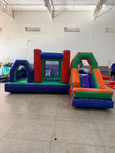 Kid play 3x1 aluguel pula pula,piscina de bolinha,tobogã promoção R$399,90 FENIX INFLAVEIS