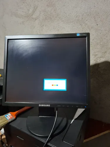 Monitor 17 polegadas quadrado samsung syncmaster 743n