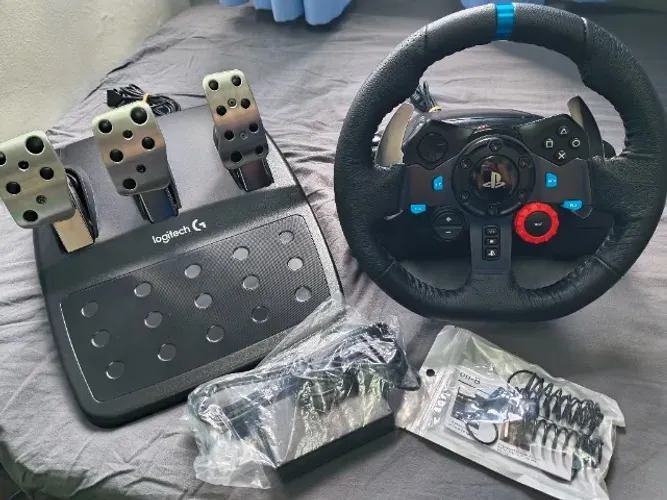 Volante Logitech G29 (PS5 / PS4 / PC) + Pedais + Kit Mod Molas Extra - Completo