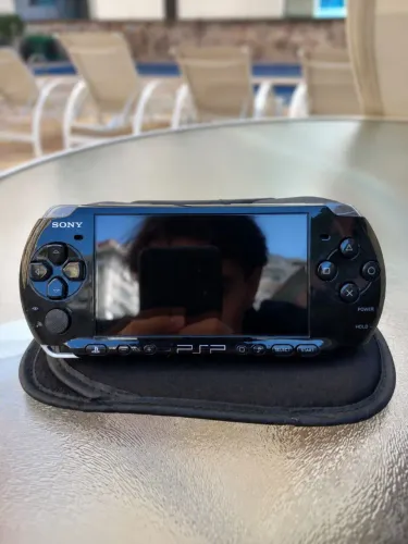 VENDO PSP 3001 ÓTIMO ESTADO DE CONSERVAÇÃO