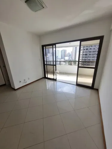 Apartamento 3 suítes para locação na Barra, nascente e 2 vagas