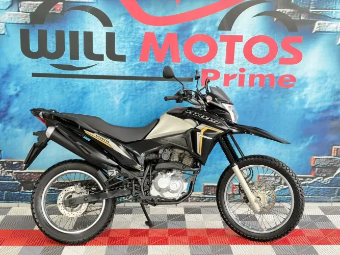 Bros 160, ano 2023, perfeito estado