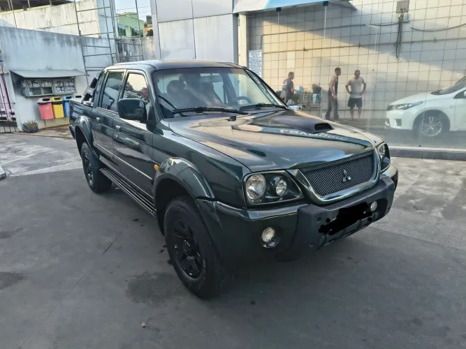Mitsubishi L200 Sport HPE 2.5 4X4 CD DTI Dies. Aut. 2004