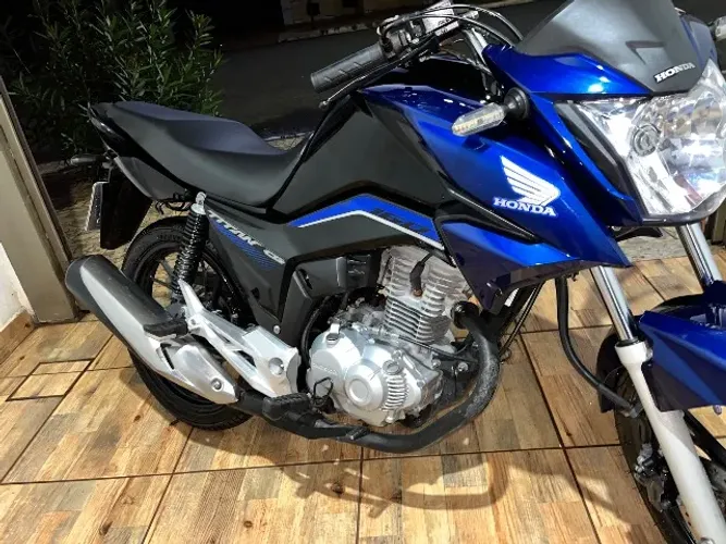 Titan 160
